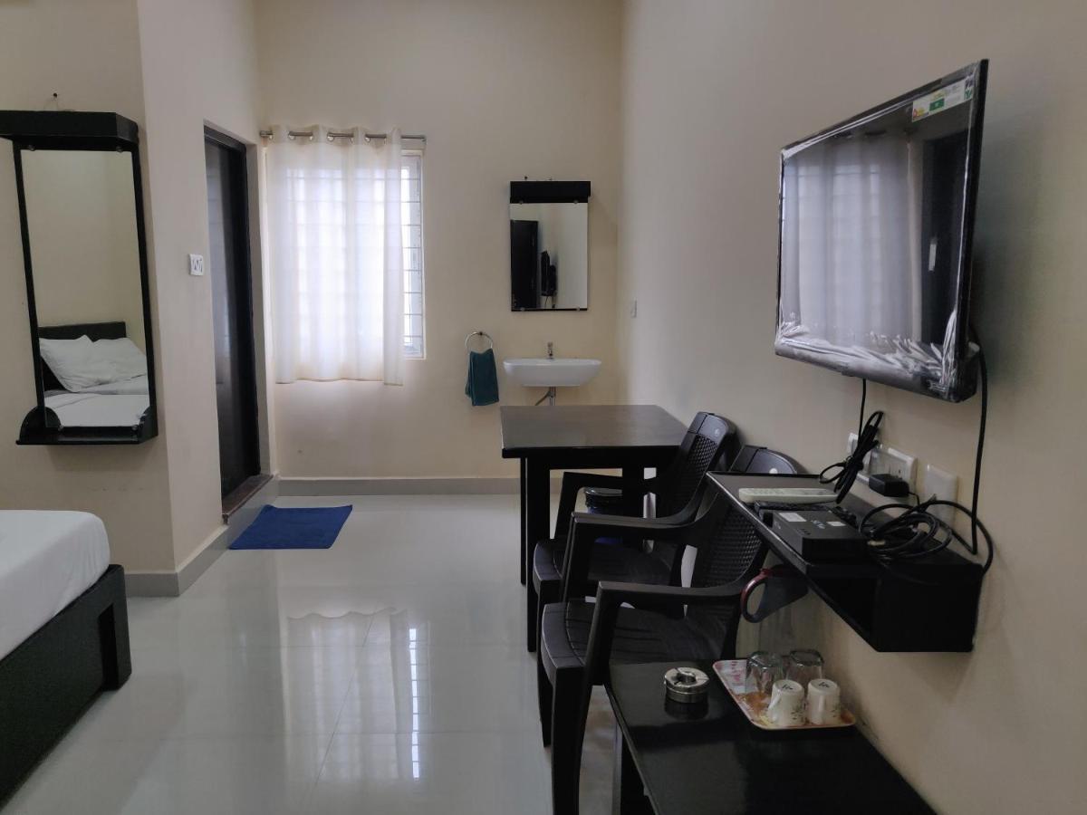 Sri Vignesh Residency Hotel 2*