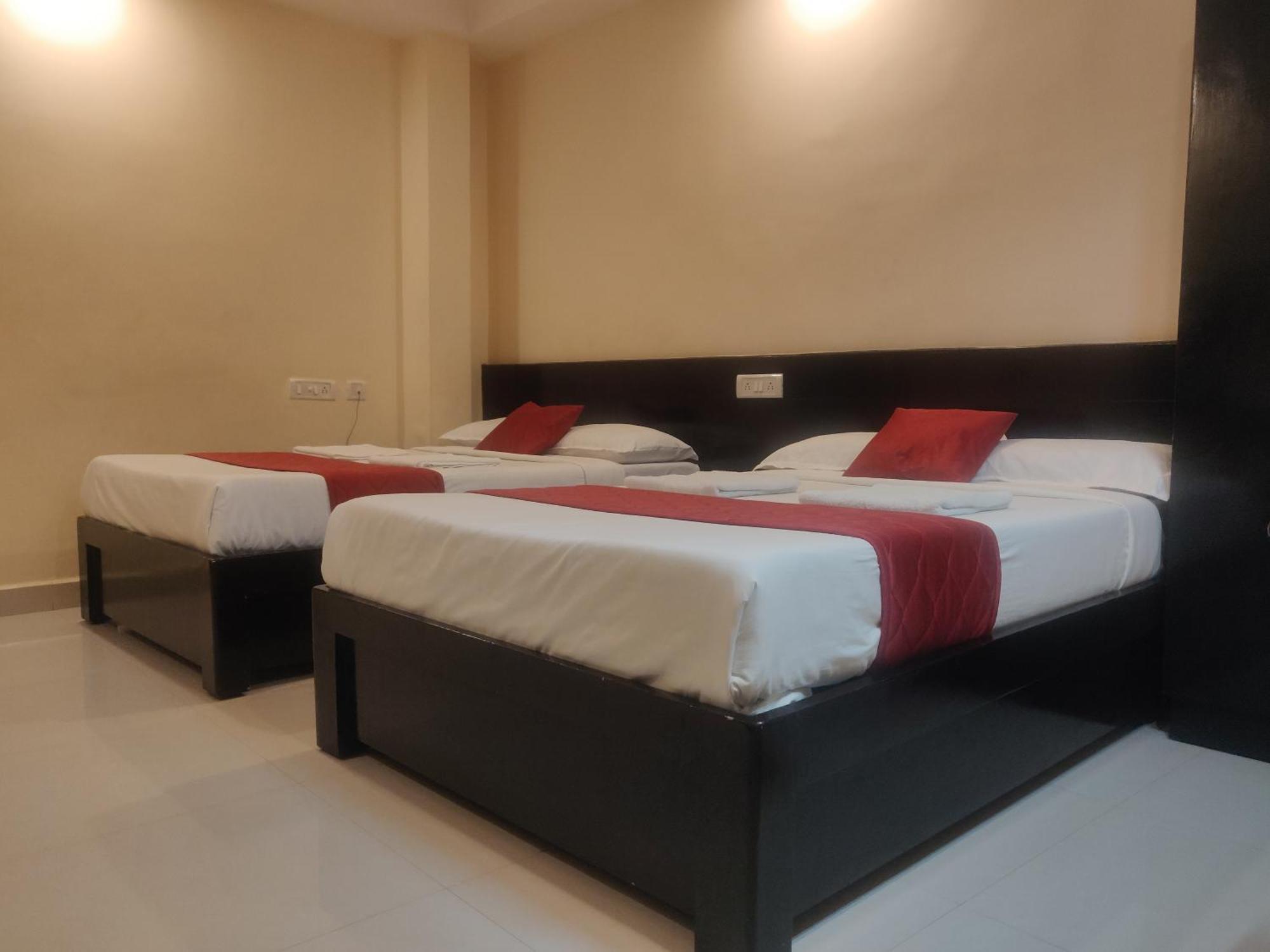Sri Vignesh Residency Hotel 2*